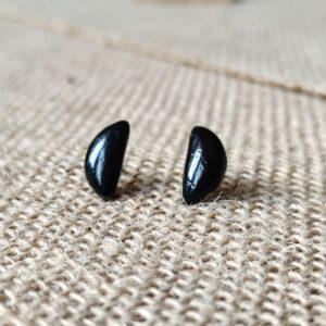 Czarne kolczyki sztyfty