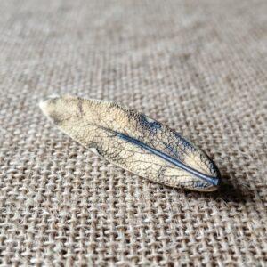 Ceramiczny liść – broszka